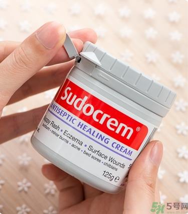 Sudocrem屁屁霜怎么用？sudocrem屁屁霜初生宝宝能用吗？