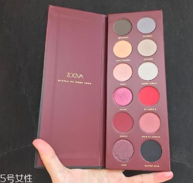 zoeva眼影多少钱？zoeva queens guard眼影盘试色